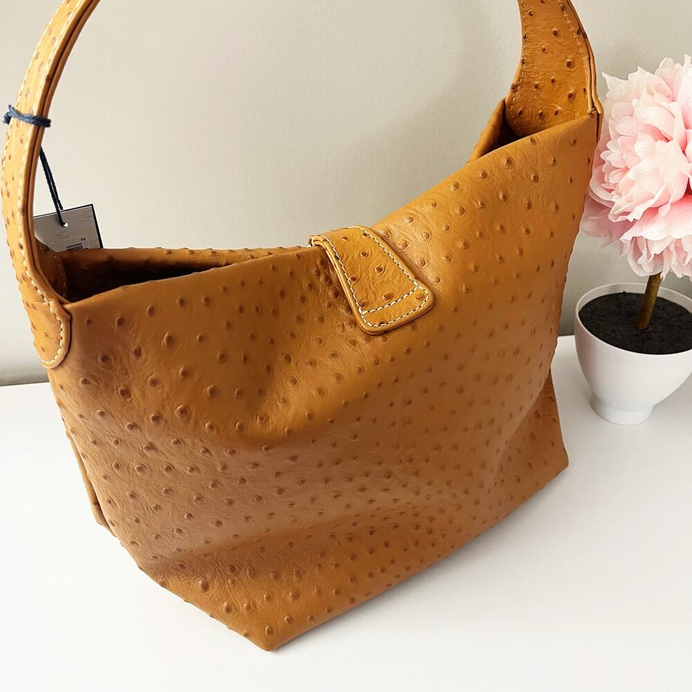 NEW Dooney & Bourke Caramel Ostrich Embossed Leather Logo Lock Hobo Bag NWT $388 - Picture 5 of 9